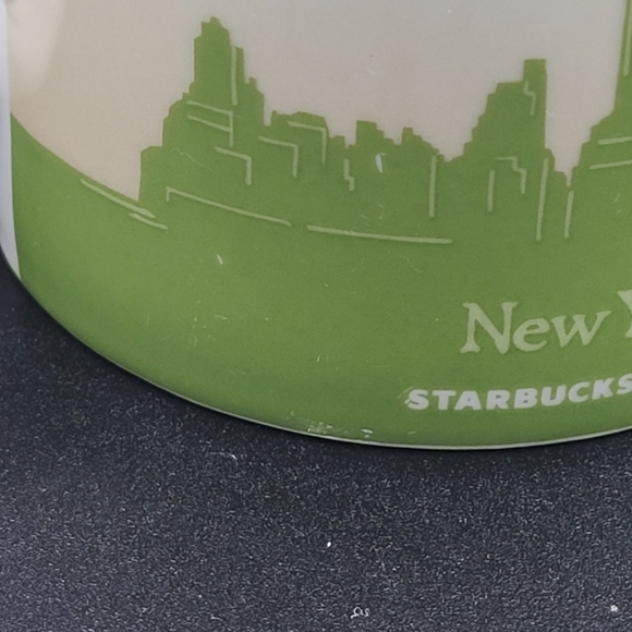 2/$50 Starbucks Collectors series New York mug - Picture 8 of 8